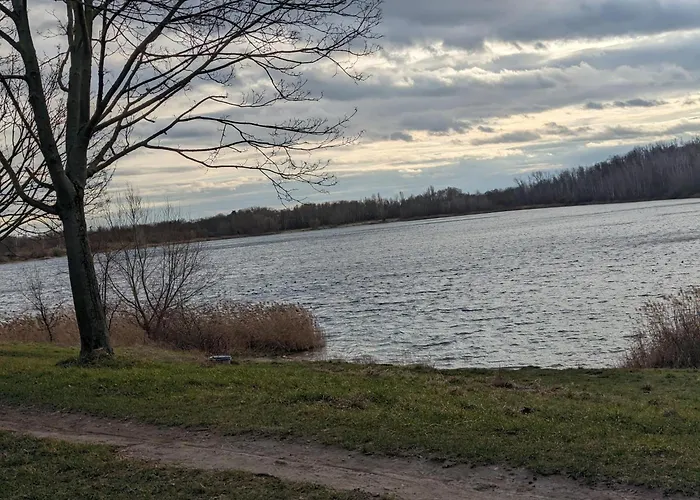 Haus In Der Naehe Vom See